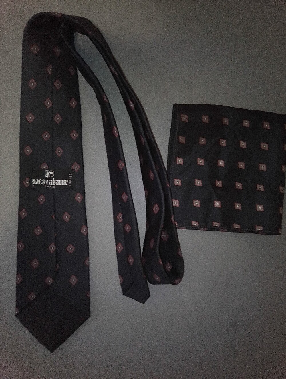 AUTHENTIC, VINTAGE, Paco Rabanne Navy Silk Tie w Matching Pocket Square.
